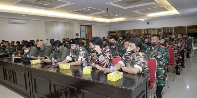 Pembinaan antisipasi bahaya laten Kkomunis dan paham radikal yang digelar di Aula Makodam Brawijaya, Surabaya/Ist