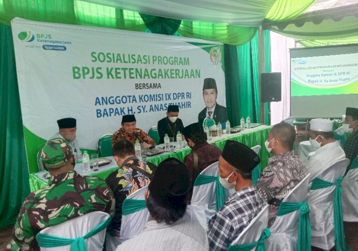 Suasana sosialisasi BPJS ketenagakerjaan oleh anggota DPR-RI/RMOLJatim