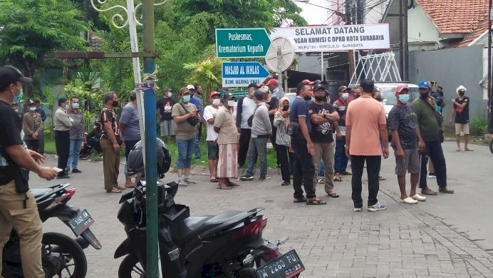 Aksi warga saat di Keputih 