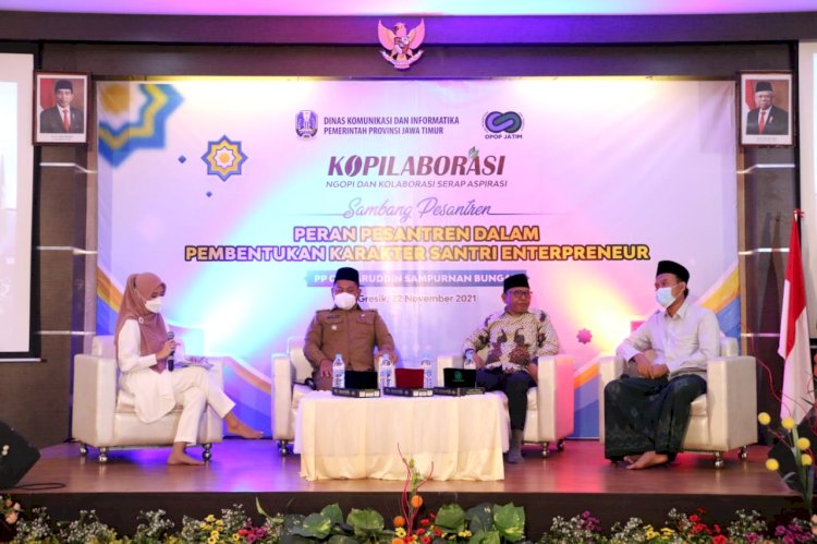 Kopilaborasi Sambang Pesantren di Ponpes Qomaruddin Gresik. Foto : Dok. Bid KP