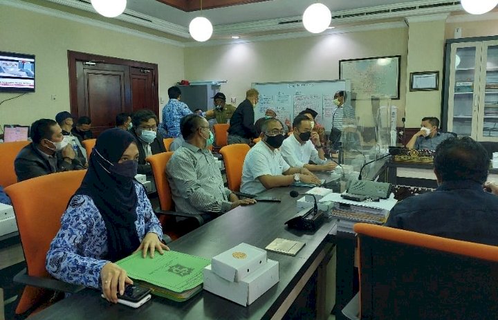 Suasana hearing di Komisi C DPRD Kota Surabaya/RMOLJatim