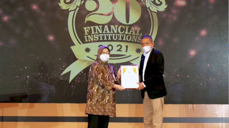 Penganugerahan Top 20 Financial Institution 2021  di Shangri-La Hotel, Jakarta, Senin, 29 November 2021./dok