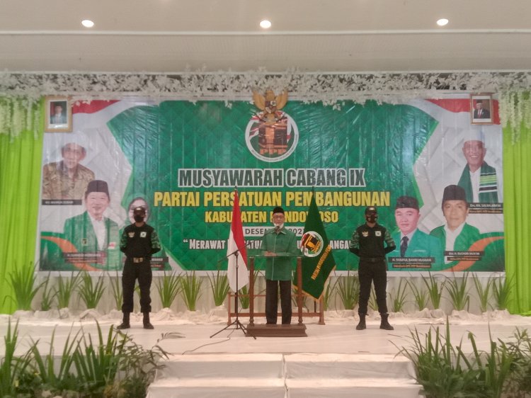 Bupati Salwa Arifin saat berikan sambutan di acara muscab PPP Bondowoso/RMOLJatim