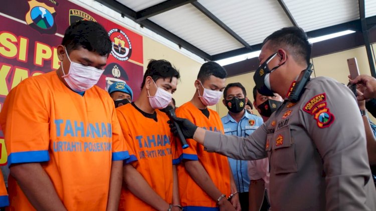 Press rilis kasus pengeroyokan di Mapolresta Sidoarjo/RMOLJatim