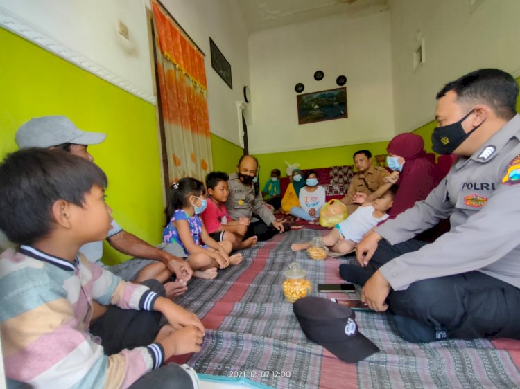 Pengungsi terdampak APG erupsi Gunung Semeru saat menjalani trauma healing/Ist