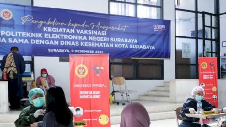 Vaksinasi yang digelar PENS/ ist