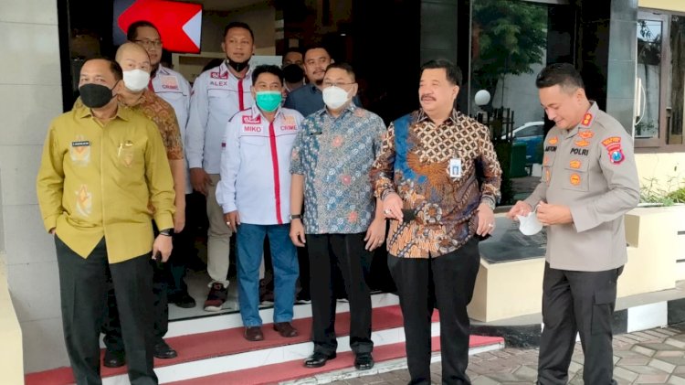 Pengurus GNPK saat ke Polres Pelabuhan Tanjung Perak Surabaya