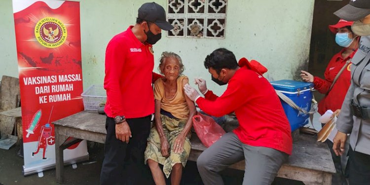 Kegiatan vaksinasi yang digelar Binda Bali di Desa Jasi, Kabupaten Karangasem/Ist