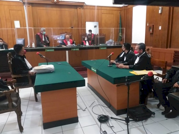 suasana sidang pembacaan putusan sela/RMOLJatim