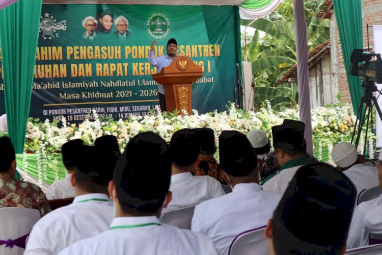 Anwar Sadad saat berbicara didepan Para Kiai Nahdlatul ulama. /Ist