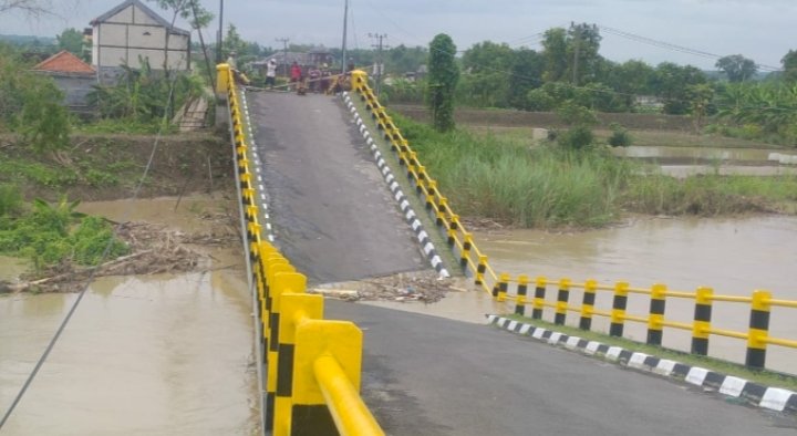 Jembatan Kacangan Benjeng Kabupaten Gresik/Ist