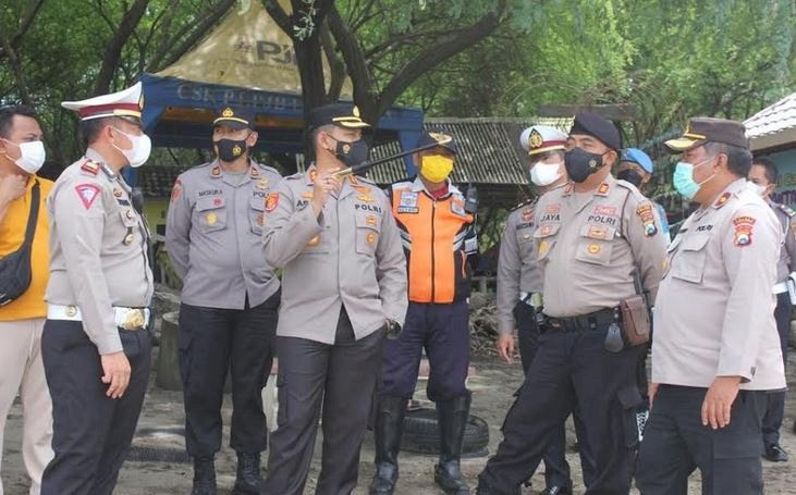 Kapolres Probolinggo saat di lokasi wisata Kecamatan Paiton Kabupaten Probolinggo/RMOLJatim