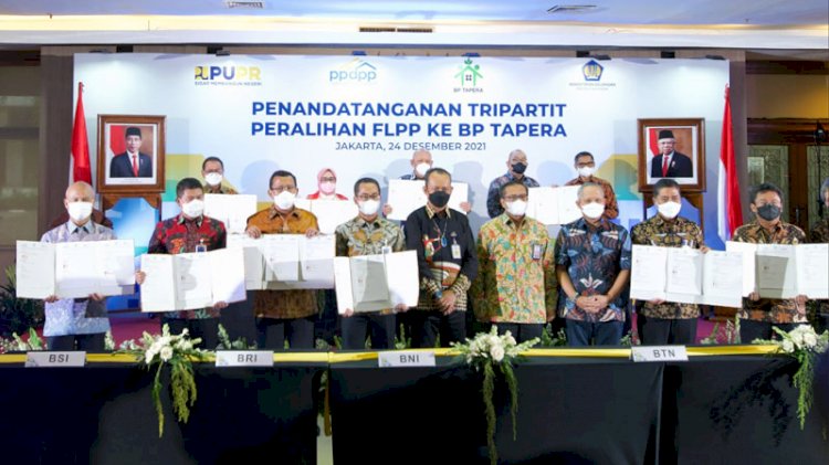 Acara Penandatanganan Tripartit peralihan FLPP ke BP Tapera di Jakarta, Jumat, 24 Desember 2021./Dok