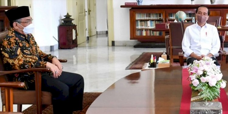 Presiden Jokowi menerima kedatangan Ketua Umum PBNU terpilih KH Yahya Cholil Staquf, di Istana Kepresidenan Bogor,Jawa Barat, Rabu (29/12)/Repro