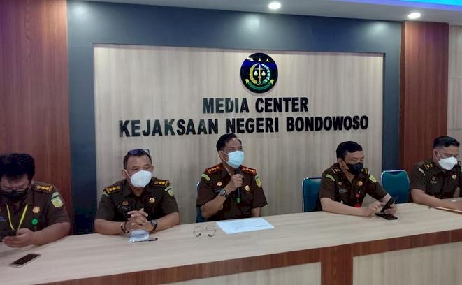 Kejari Bondowoso saat lakukan jumpa pers/RMOLJatim