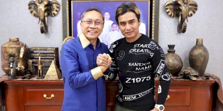 Ketua Umum PAN Zulkifli Hasan dan caleg 2024 Charly van Houten/Net