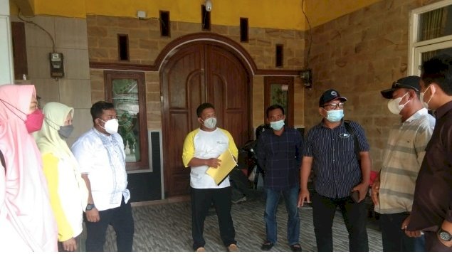 Petugas gabungan bersama Komisi I DPRD Banyuwangi sidak gerai pelayanan RT-Antigen di kawasan ASDP Ketapang/RMOLJatim