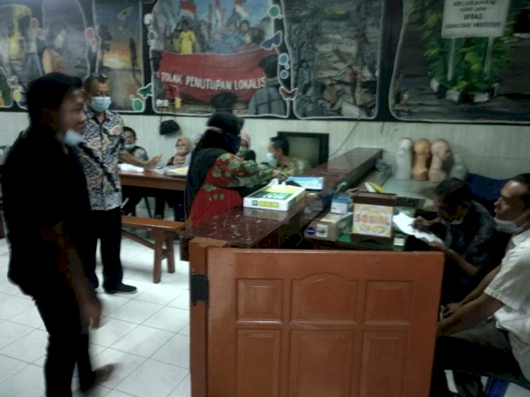 Pelayanan malam di Kelurahan Putat Jaya/RMOLJatim