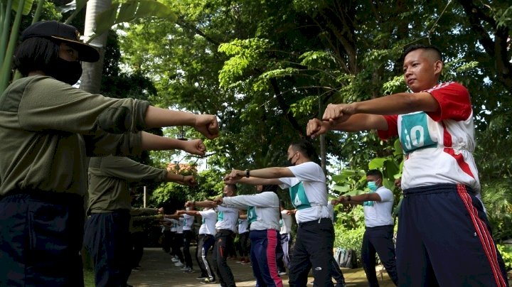 Staf ketertiban yang bertugas di kelurahan mendapat pelatihan dan pembekalan ilmu tentang Kesatuan Polisi Pamong Praja/ist