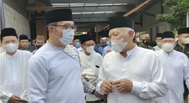 Ridwan Kamil dan KH Abdul Hakim Mahfud Pengasuh Ponpes Tebuireng/RMOLJatim