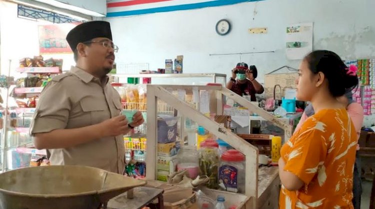 Anwar Sadad saat turun ke lokasi toko kelontong di Kabupaten Probolinggo/RMOLJatim