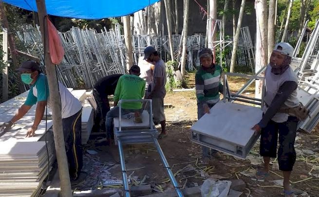 Para pekerja proyek westafel Pemkab Jember yang kini nasibnya tidak jelas/RMOLJatim