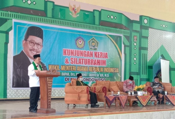 Wamenag RI, Zainut Tauhid Sa'adi saat kunjungi MAN Bondowoso/RMOLJatim