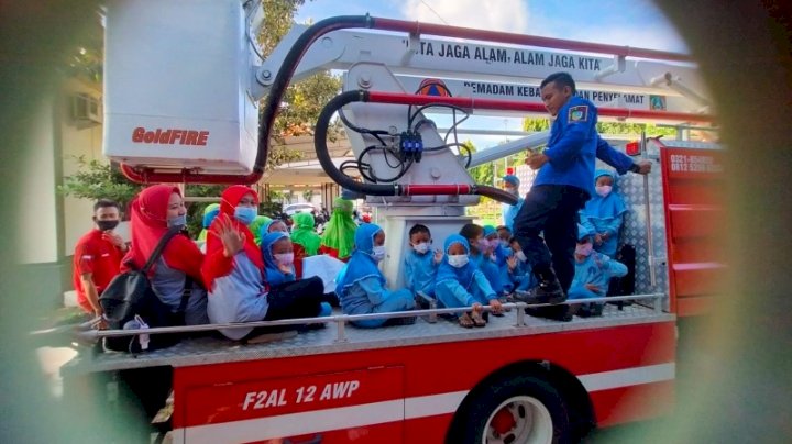 Siswa  TK As Salamah Kunjungu Kantlr PMK Jombang