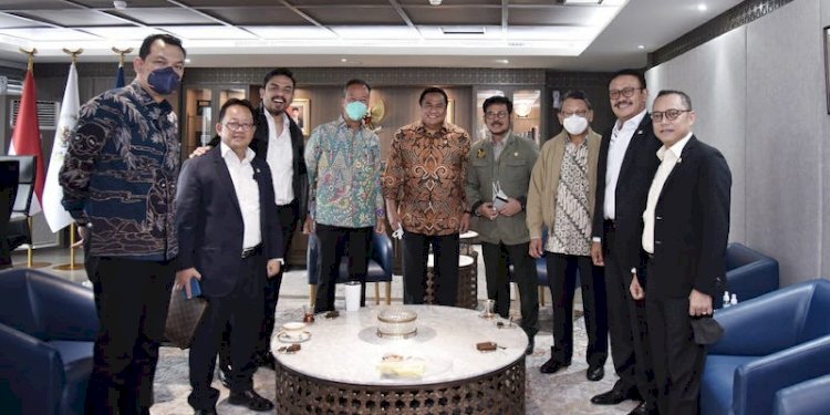 Foto bersama usai rapat gabungan di DPR/Net