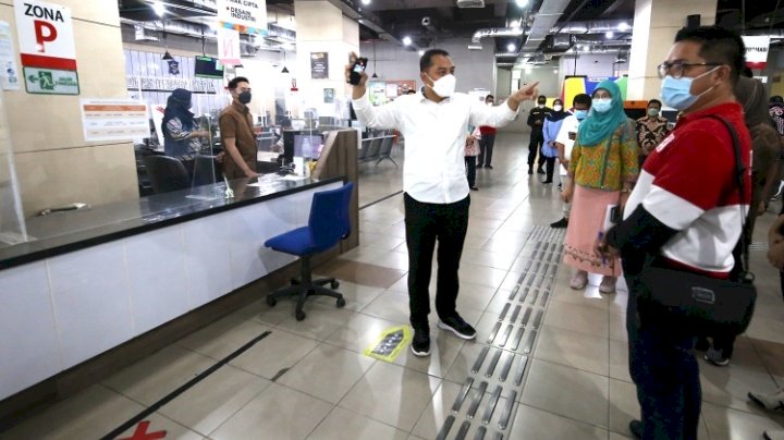 Wali Kota Eri mengunjungi Mall Pelayanan Publik Siola/RMOLJatim
