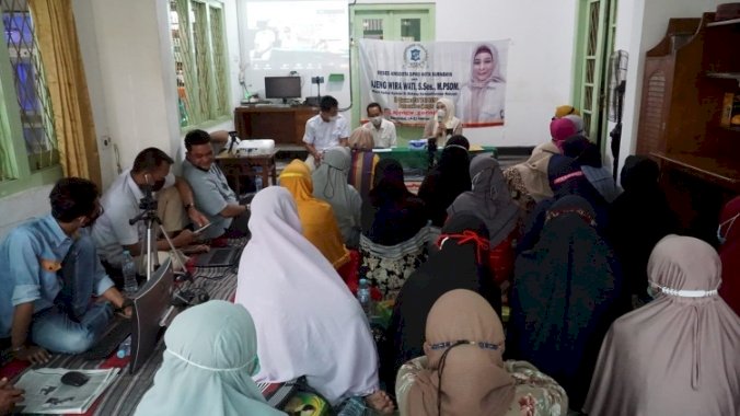 Ajeng Wira Wati saat jasmas sengan prokes/ist