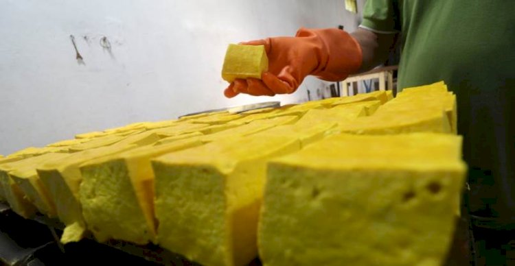 Tahu kuning khas Kediri tetap produksi/Ist