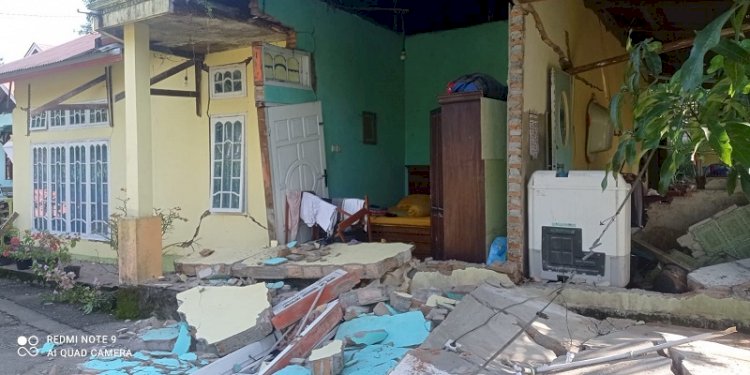 Rumah terdampa gempa di Pasaman Barat Jumat pagi (25/2)/RMOL