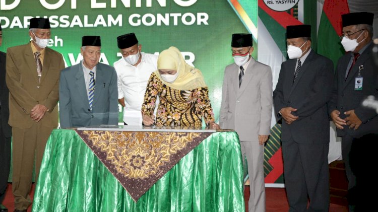 Gubernur Khofifah / ist