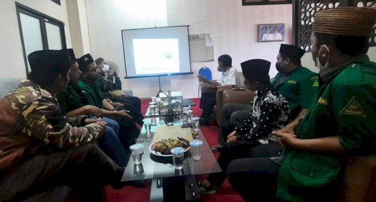 Audiensi gabungan PAC GP Ansor Kota Kraksaan di kantor Disperindag Kabupaten Probolinggo/RMOLJatim