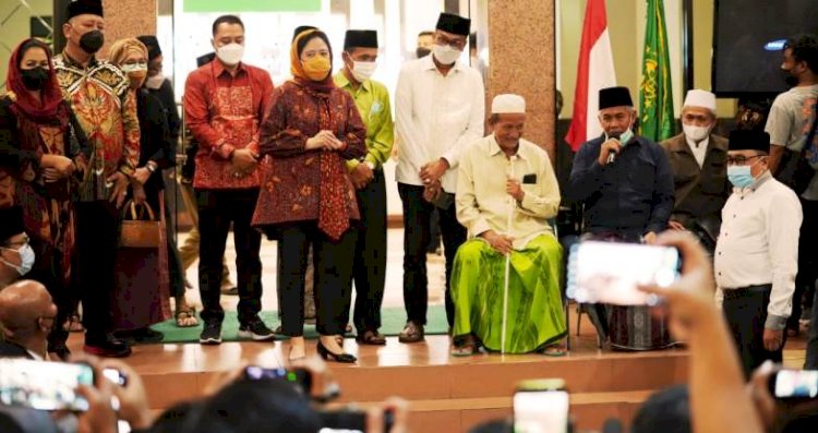 Ketua DPR RI Puan Maharani saat sowan ke PWNU Jawa Timur/ist