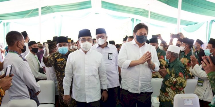  Menko Perekonomian Airlangga Hartarto dan Ketua Umum PBNU, Yahya Cholil Staquf di Muara Enim/Ist