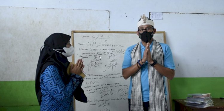 Sandiaga Uno saat berkunjung ke Desa Wisata Bantaragung, Kecamatan Sindangwangi, Kabupaten Majalengka/RMOL