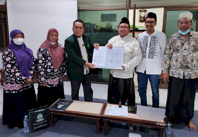 Penandatanganan nota kesepahaman UIN Alauddin Makassar dan LF PCNU Gresik/Ist