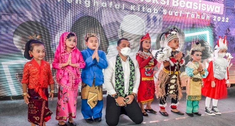 Wali Kota Eri Cahyadi saat meresmikan Graha Bunda PAUD di Jalan Pawiyatan 11 Kota Surabaya/RMOLJatim
