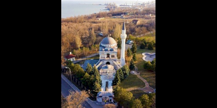 Masjid Suleiman di Mariupol, Donestk Oblast, Hitam, Ukraina/Ist