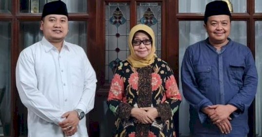 H Mahfud Rohani (kiri) Ketua DPC PPP Kabupaten Ngawi