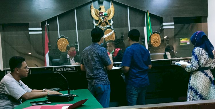 Suasana sidang gugatan proyek wastafel dengan agenda pembuktian oleh penggugat di PN Jember/RMOLJatim