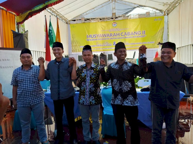  (kiri-kanan) Abdi Fauzi Hadiono, Achmad Ali Waffa, Agus Baidlawi, Muansin alias Hamsin, dan Basori Khamid dalam Muscab II IKA PMII Banyuwangi/RMOLJatim