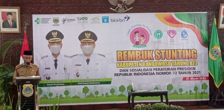 Bupati Bondowoso KH Salwa Arifin saat sambutan di acara rembuk stunting/RMOLJatim 