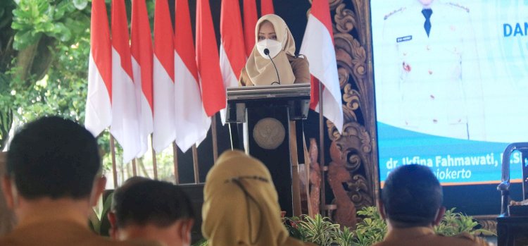 Bupati Mojokerto Ikfina Fahmawati sat Sosialisasi Pengembangan Inovasi Daerah melalui INOTEK Award dan IGA Tahun 2022/Ist