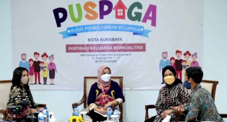 Rini Indriyani bersama DP3APPKB menggelar Talkshow Ketahanan Keluarga bertajuk Break The Bias/RMOLJatim