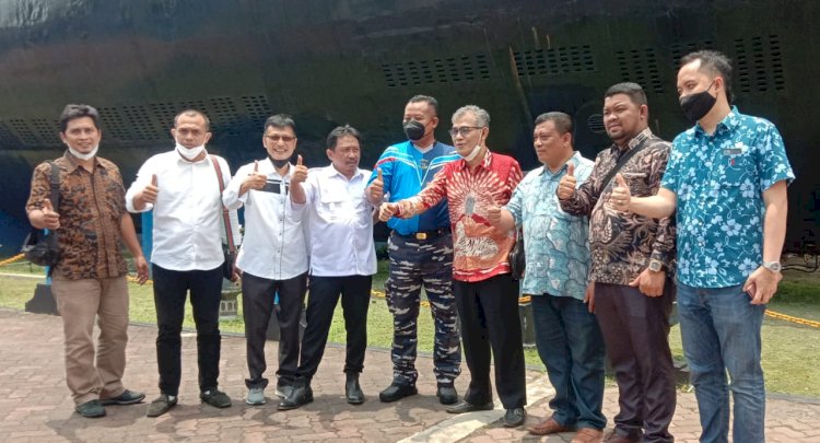 penandatanganan MoU kerjasama antara Jokowi Center dengan Puskopal Koarmada II TNI AL di Monumen Kapal Selam atau Monkasel di Surabaya.