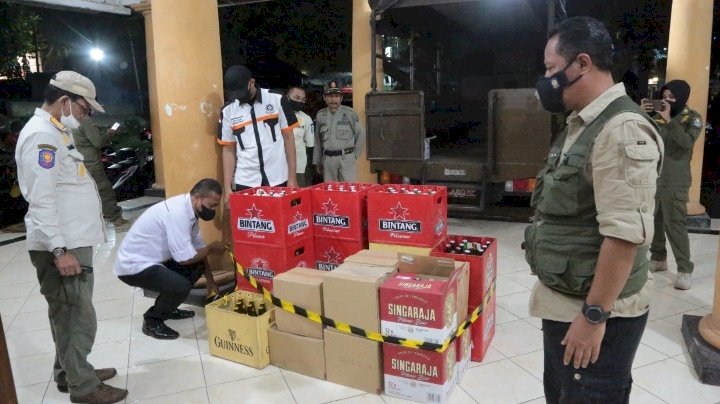 Barang Bukti Miras hasil Operasi Pekat di Kota Probolinggo