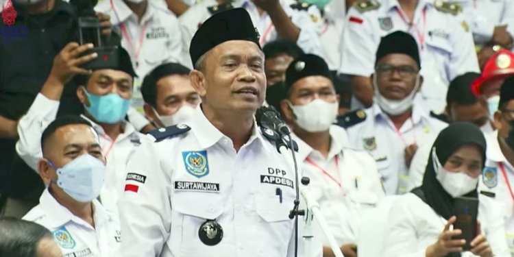 Organisasi mengatasnamakan Asosiasi Pemerintah Desa Seluruh Indonesia pimpinan Surtawijaya mendukung presiden tiga periode/Net